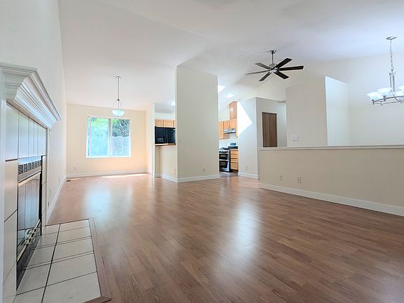 3rd image of 4137 23rd Ave SW