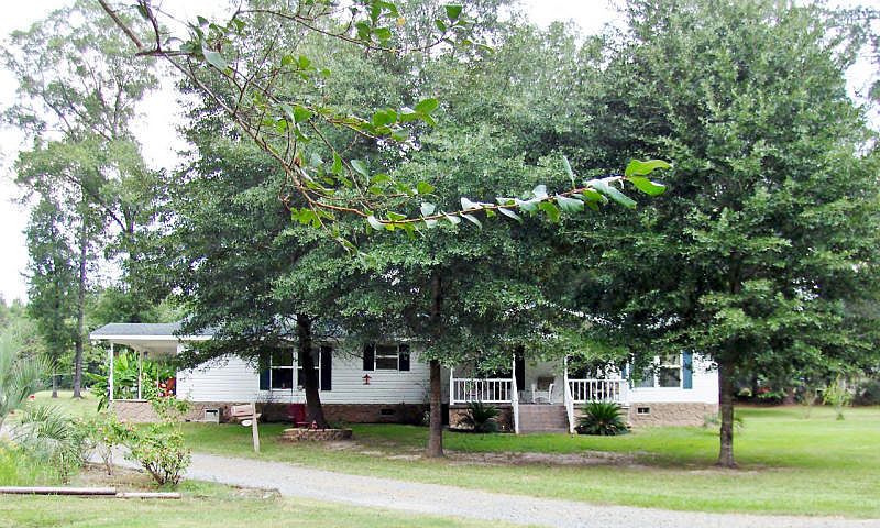 1st image of 130 Lynn Dr