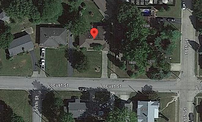 2nd image of 1605 Locust St