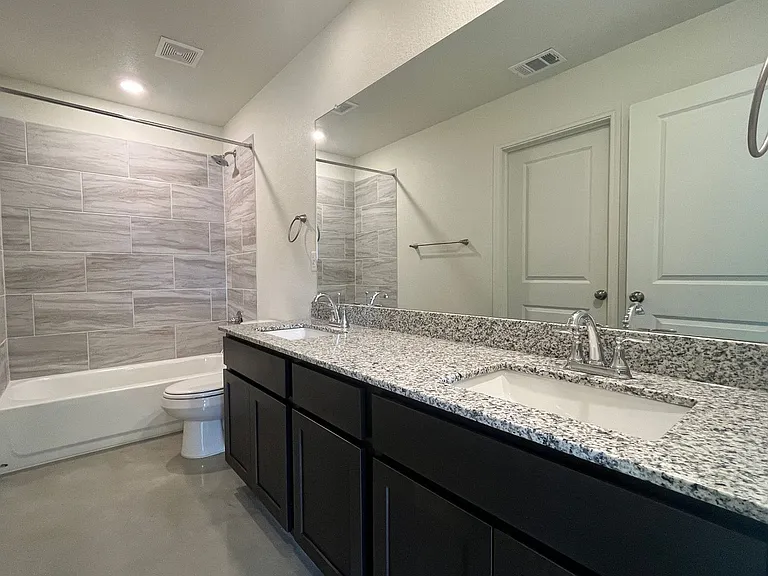 1269 Lehmann Dr #A/B — Photo 10
