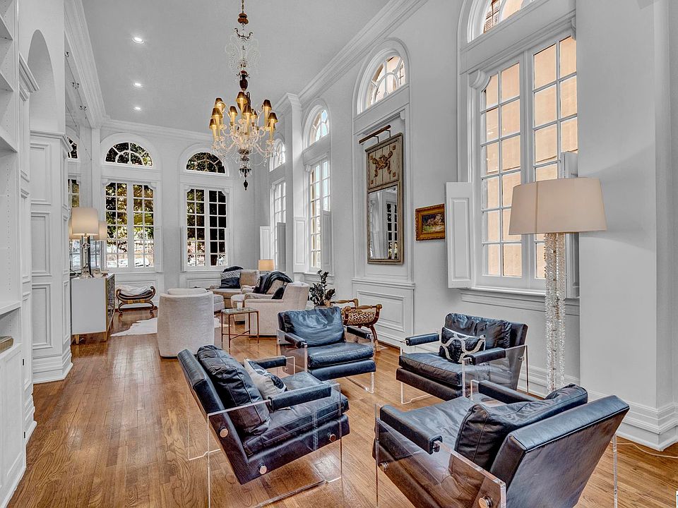 1st image of 2250 Highland Ave S #101