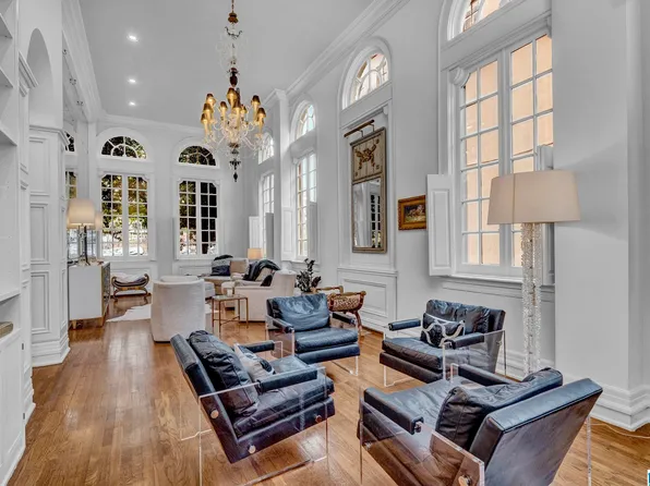 2250 Highland Ave S #101, Birmingham, AL 35205