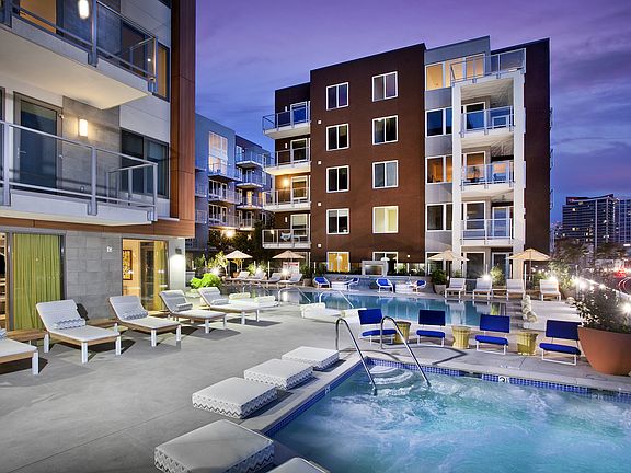 3rd image of 1980 Kettner Blvd APT 402