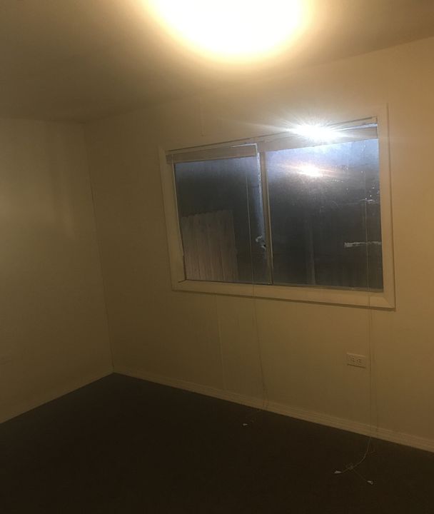 2nd image of 907 W Sunset Ave