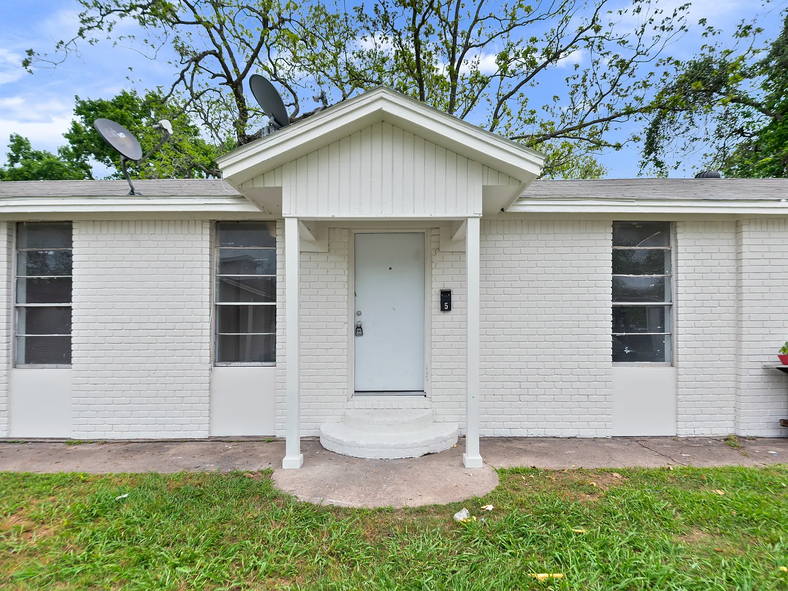806 East Emily Avenue - 6 — Photo 1