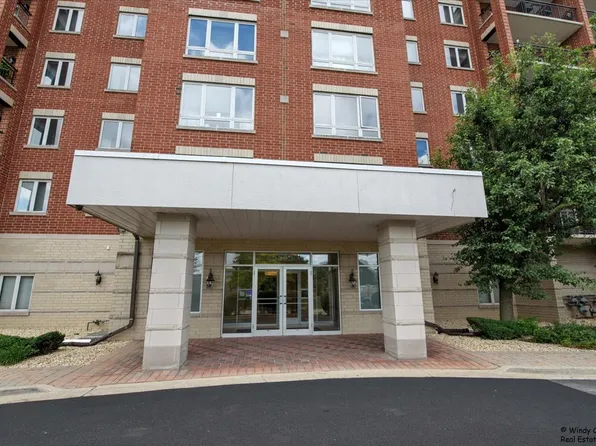 5555 N Cumberland Ave Unit 410, Chicago, IL 60656