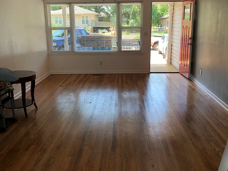 704 W 9th Ave — Photo 2