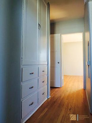 3rd image of 3422-24 Albert St #3422