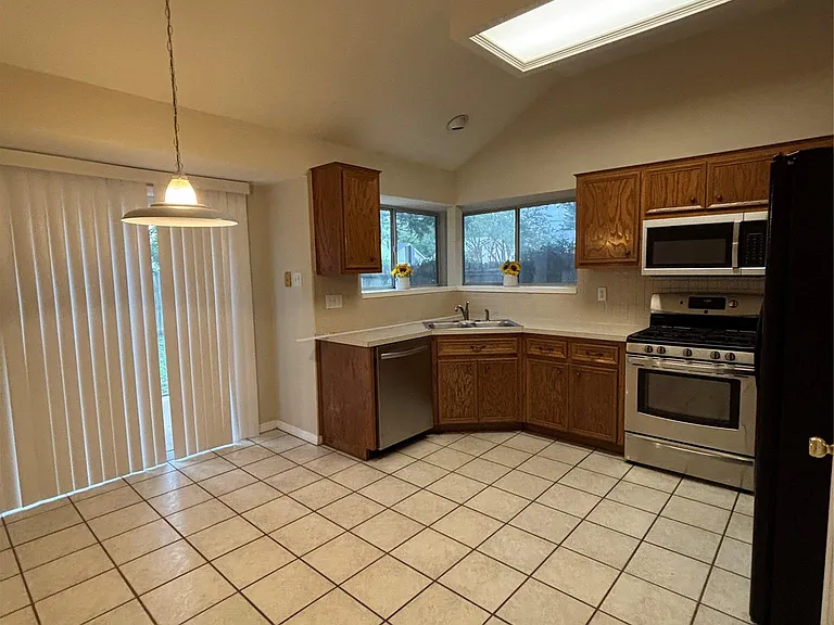 4500 Abelia Dr — Photo 10