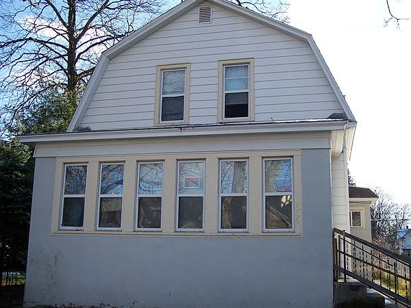 1616 Stockbridge1