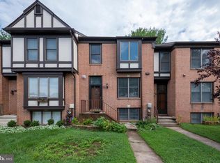 14 Dickens Sq, Lutherville Timonium, MD 21093