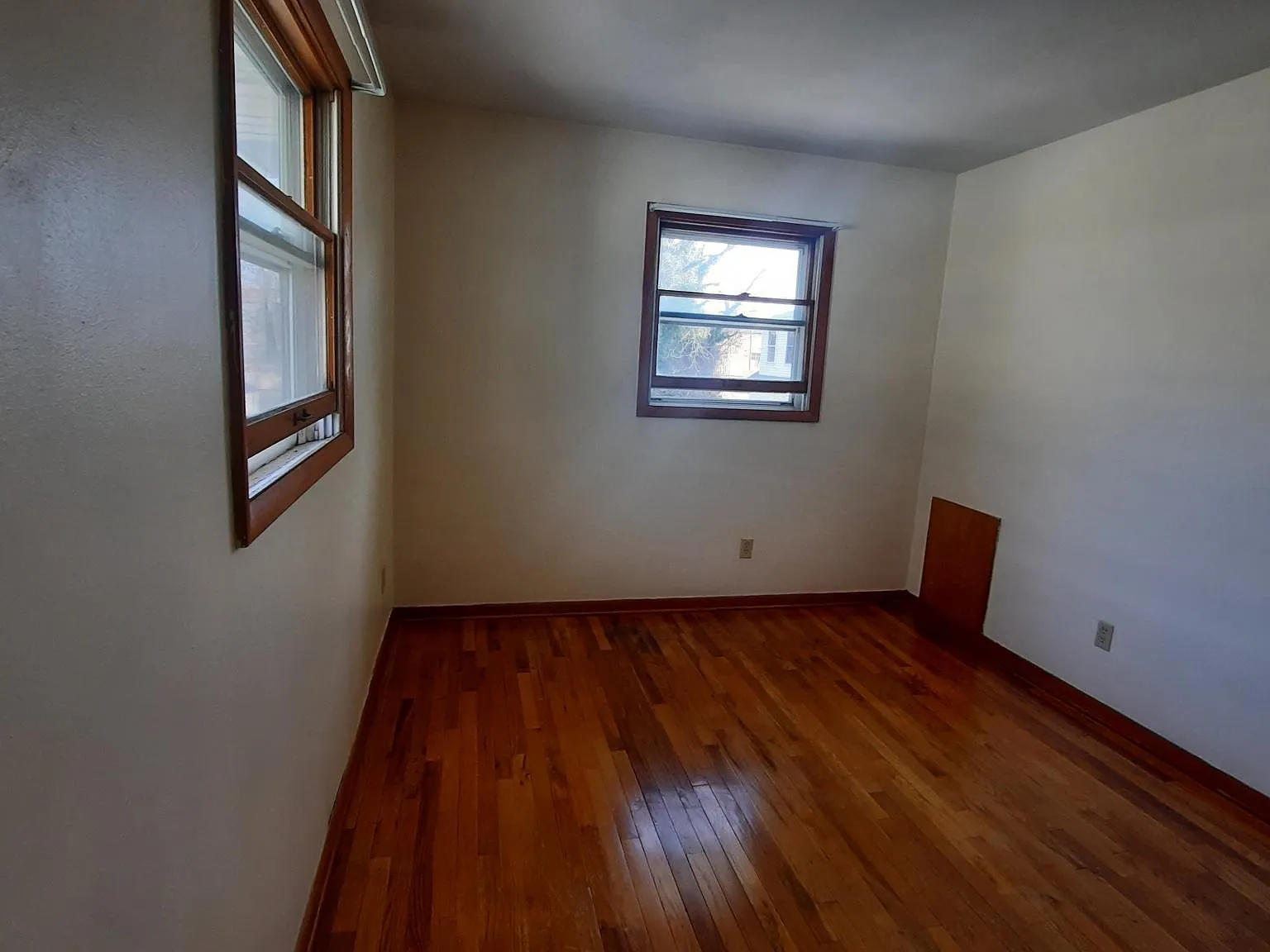 2 bed, 970 sqft, $1,000 — Photo 4