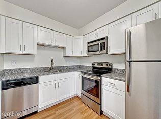 1920 Mora Ct APT 101, Schaumburg, IL 60193