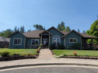 2036 SE Marlen Dr, Grants Pass, OR 97527