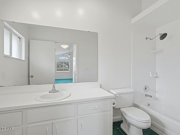 5th image of 4607 Saxon Dr