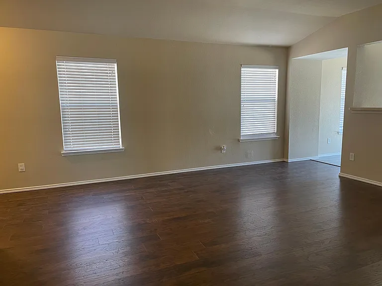 2328 Gabriel Dr — Photo 4