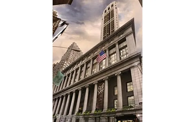 Rented by Douglas Elliman | media 47