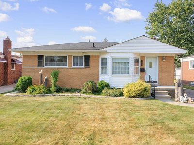 22617 Raymond Ct, Saint Clair Shores, MI, 48082