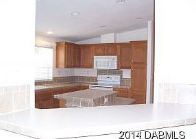 2nd image of 1095 Yaupon St