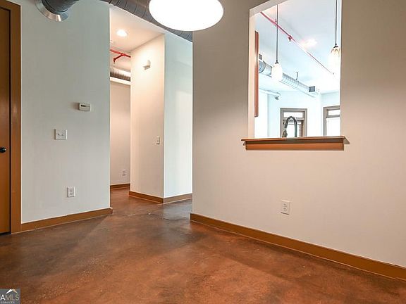 4th image of 250 Martha Dr #106