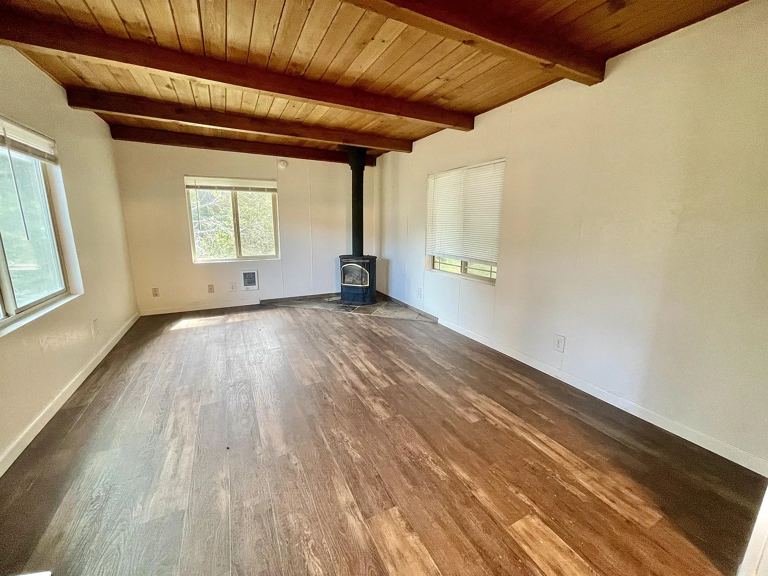6721 Rhododendron Avenue - 1 — Photo 3