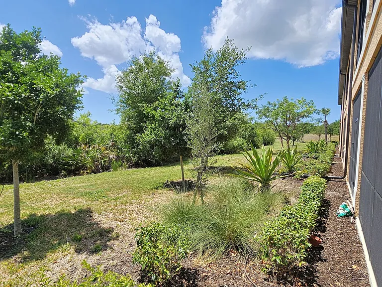 10027 Crooked Creek Dr #101 — Photo 14