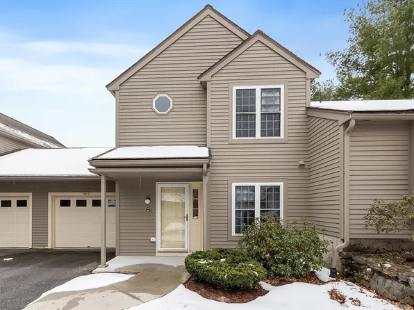 301-301C Ridgefield Cir #C, Clinton, MA 01510