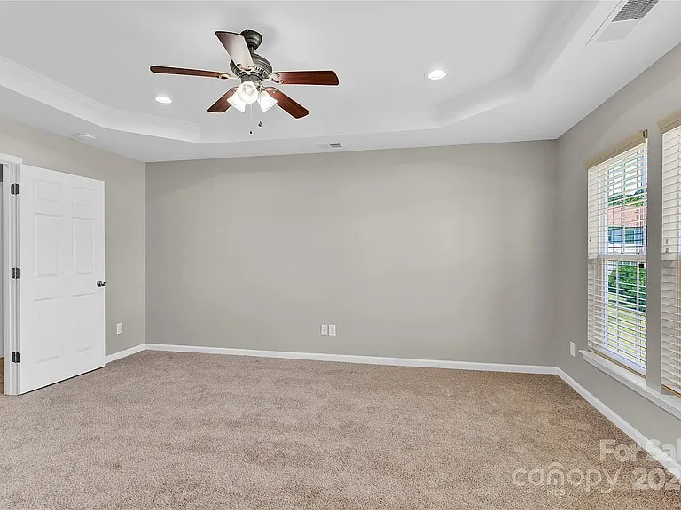 11239 Cypress View Dr — Photo 22
