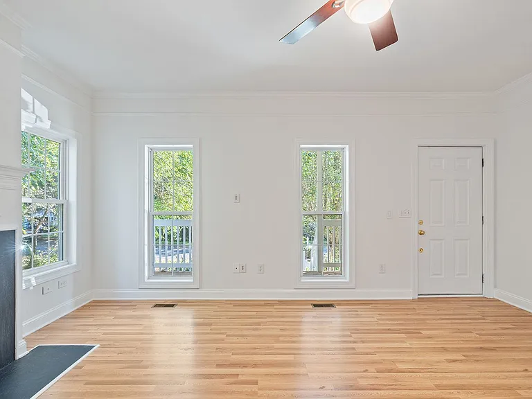 35 Cynthia Ln — Photo 14