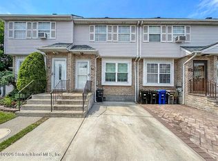 16 Deborah Loop, Staten Island, NY 10312