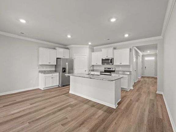 3rd image of 14335 Lannister Ln