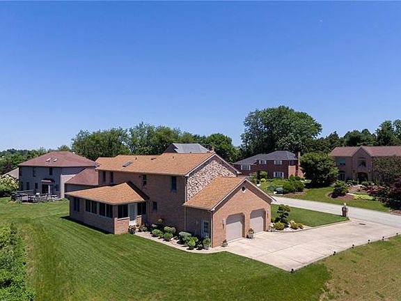 2nd image of 1011 Timberwood Ct