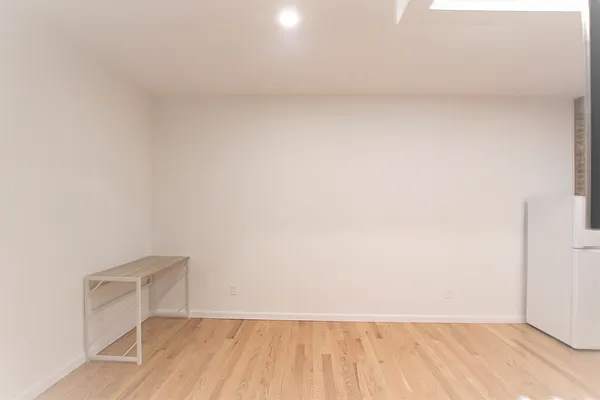 Rented by Corcoran | media 22