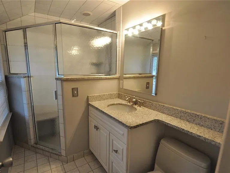 340 Plymouth Dr — Photo 22