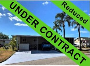 932 Freeport W, Venice, FL 34285