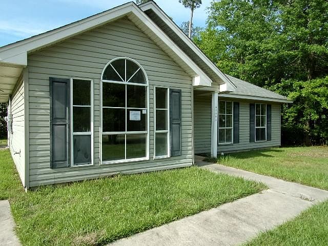 1st image of 61495 Shady Pine Dr