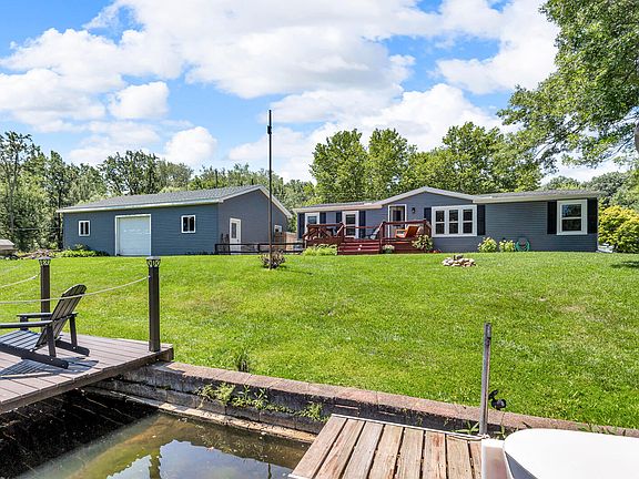 3rd image of 2935 Shady Dr