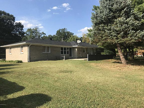 2nd image of 5812 Dutchmans Ln