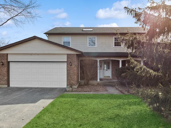 307 Midlane Dr, Crystal Lake, IL 60012