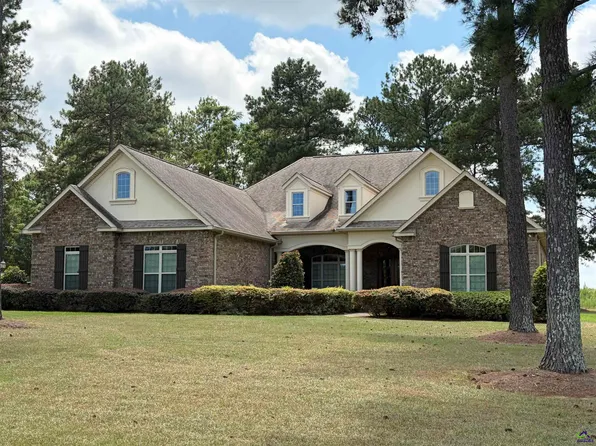 2327 Elko Rd, Elko, GA 31025