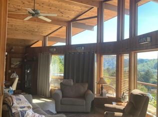 914 Marina Heights Rd, Brookings, OR 97415
