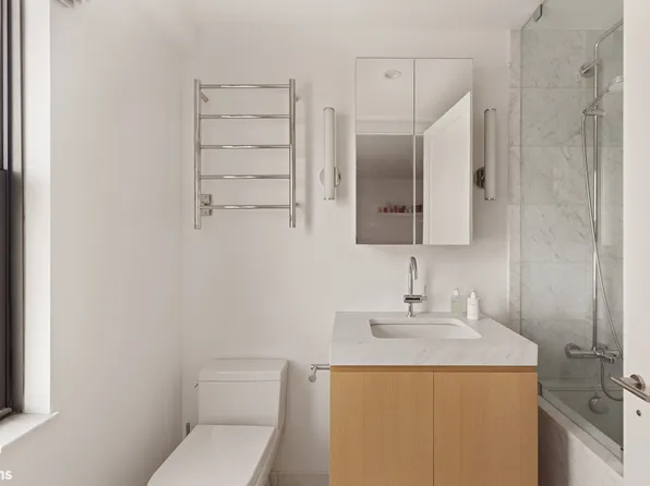 650 Park Avenue image 5 of 11