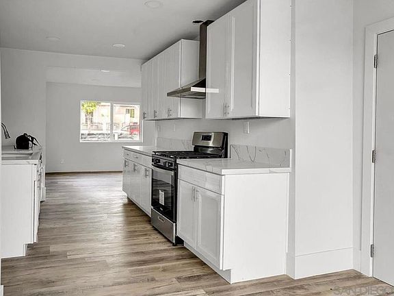 4th image of 337 S 37th St