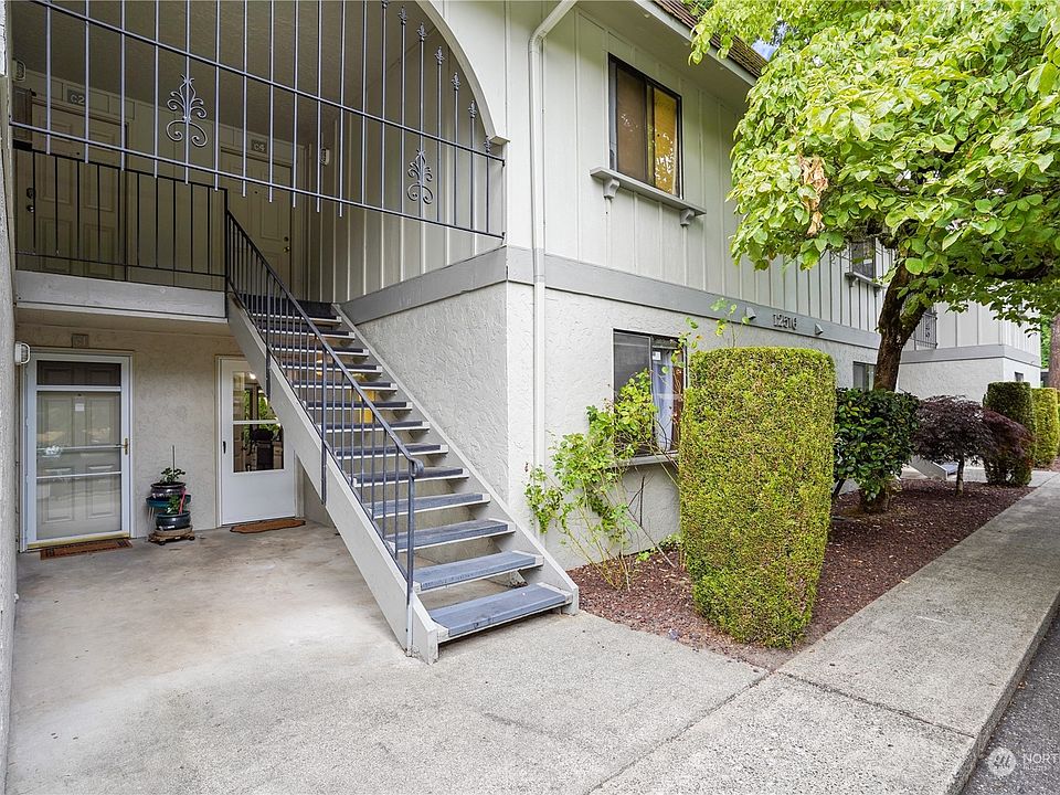 1st image of 12516 NE 117th Place #C3