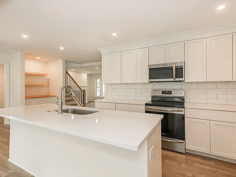 27011 Normandy Rd — Photo 2