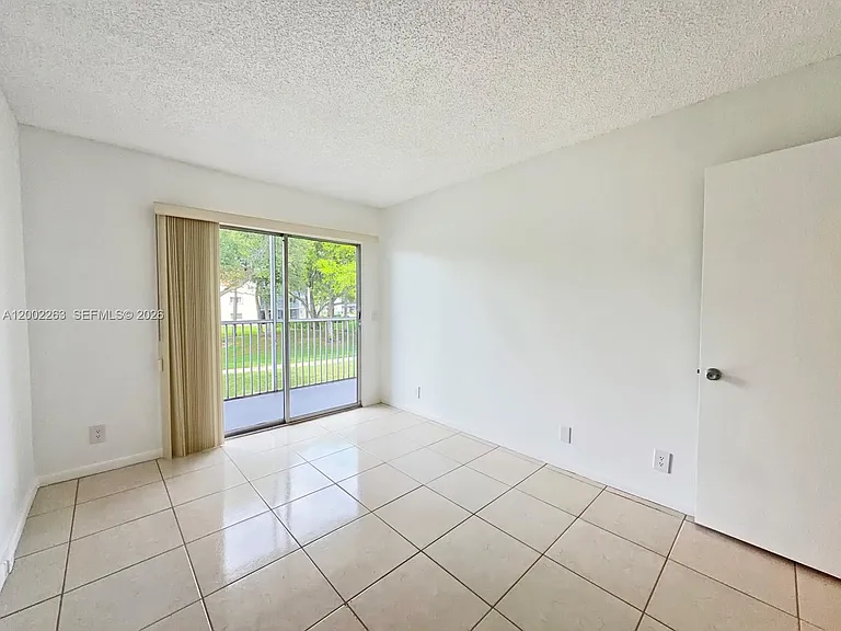 251 SW 134th Way #210M — Photo 8
