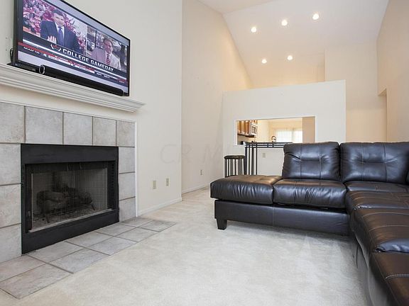 2nd image of 1065 Village Dr