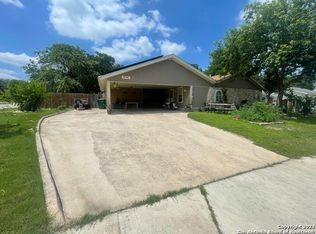 7701 Cool Sands St, Live Oak, TX 78233