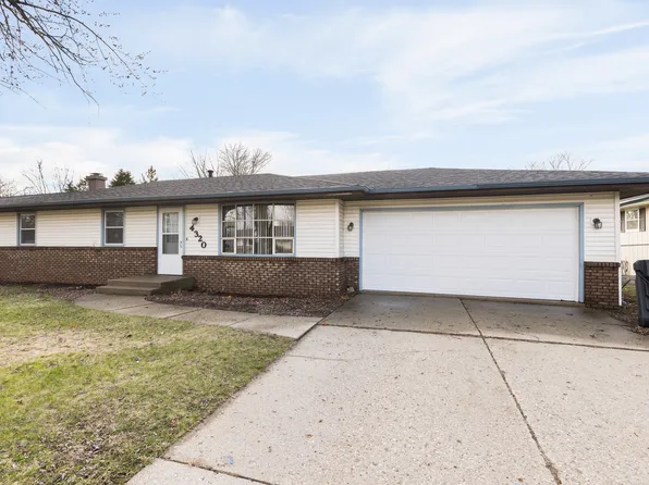 4320 Harvest Trl, Loves Park, IL 61111