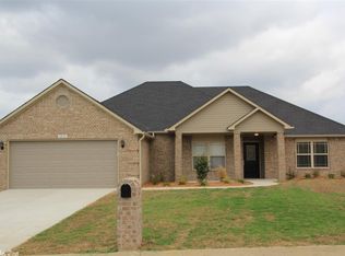1250 Littlewood Cv, Conway, AR 72032
